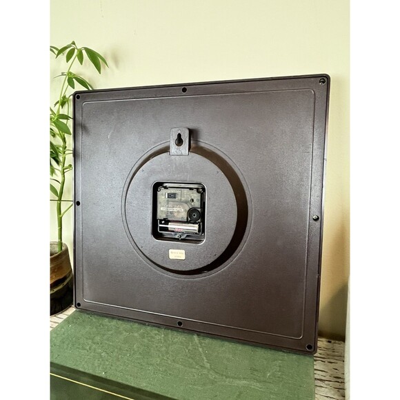 Vintage Citizen Quartz 12” Wall Clock Japan / Retro 1980’s Vibe / Office Home - Picture 7 of 7